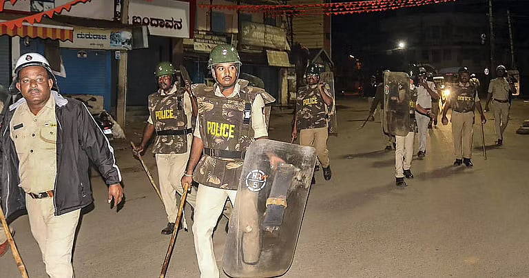 Karnataka: Section 144 imposed in Hubli following stone-pelting at police station