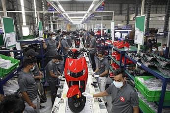 Bounce Infinity starts production of Infinity e-scooter; deliveries to begin soon