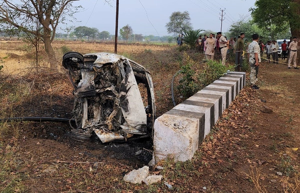 Chhattsigarh: Couple, three daughters charred to death in car in Rajnandgaon