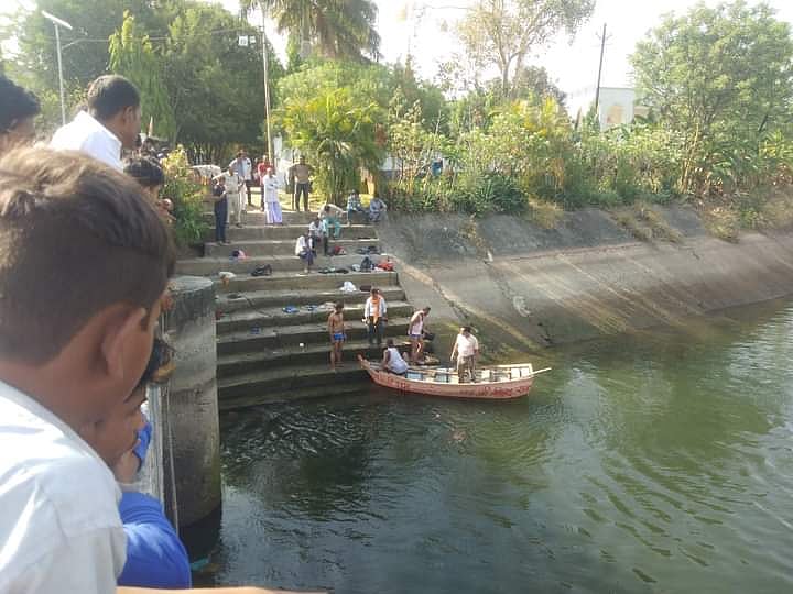 Omkareshwar: Four girls drown in canal in city
