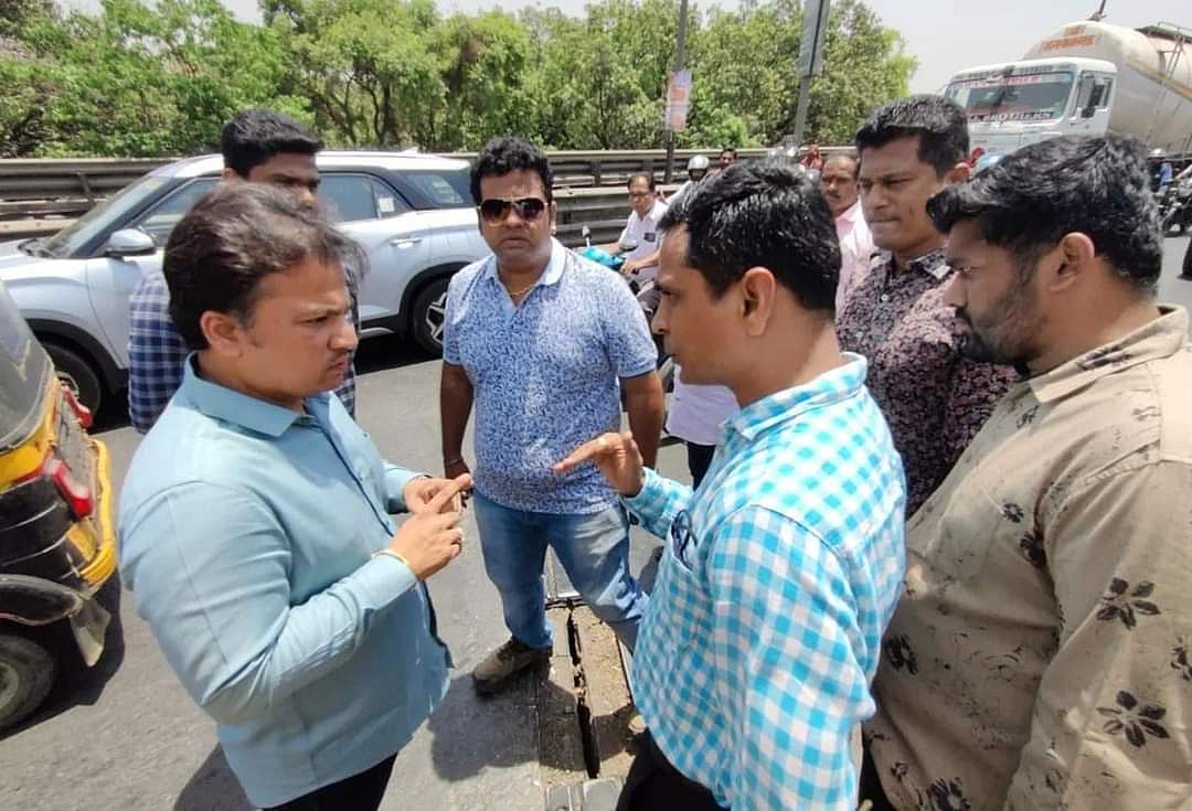 Opposition leader Pritam Mhatre demands filling of rubber and concrete in flyover joint at Khanda Colony