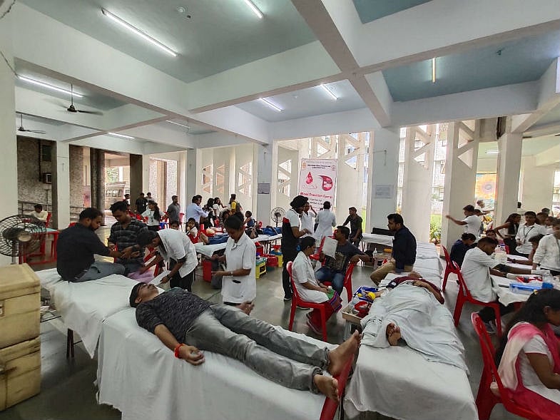 Navi Mumbai: Blood donation and sports event on birthday of corporator Praveen Patil