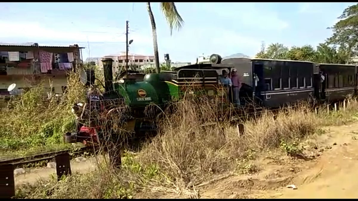 World Heritage Day 2022: Watch heritage run by 105 years old Narrow Guage Steam Loco 794B 
