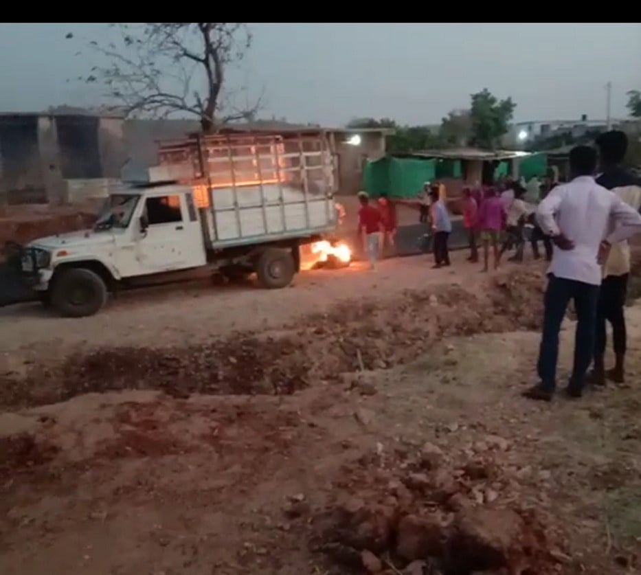 MP: Mob beats up truck driver for hitting minor; throws him into burning vehicle