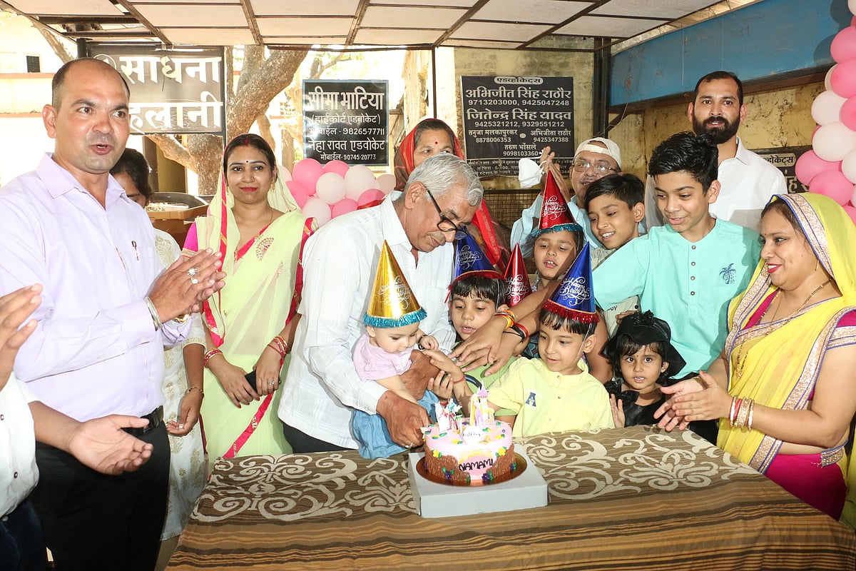 Indore: Dispute mars 7-yr-old girl's birthday bash at family court premises