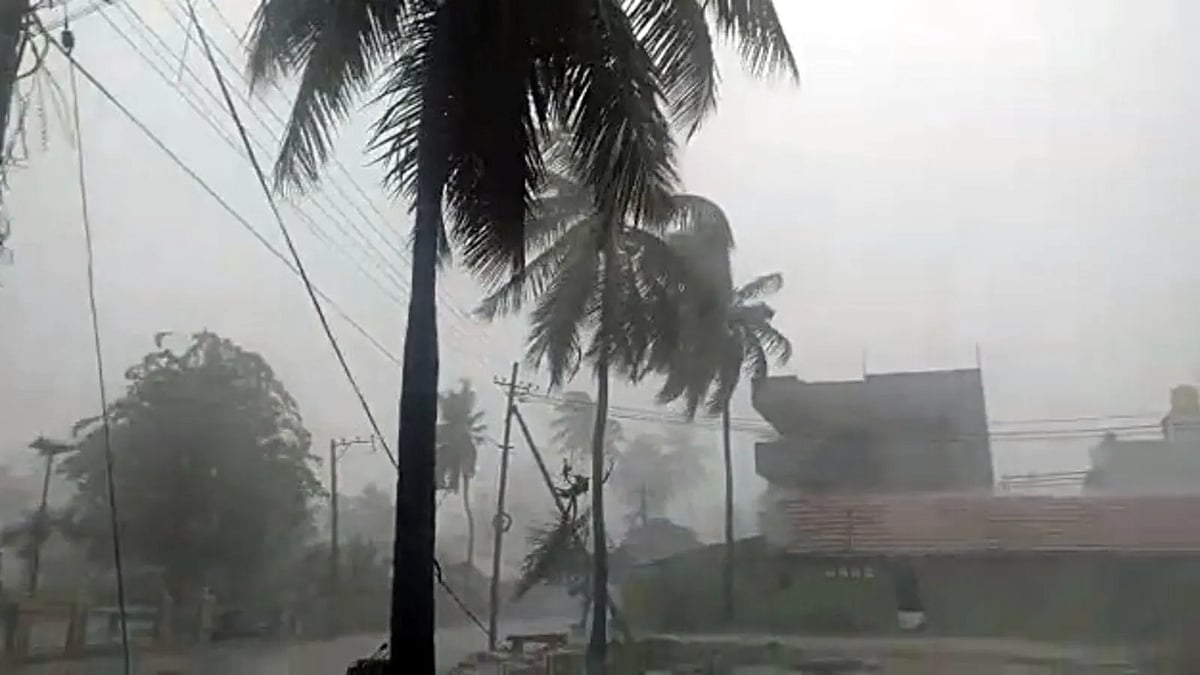 Karnataka: IMD issues 'orange alert' for Bengaluru, 2 dead after heavy rainfall