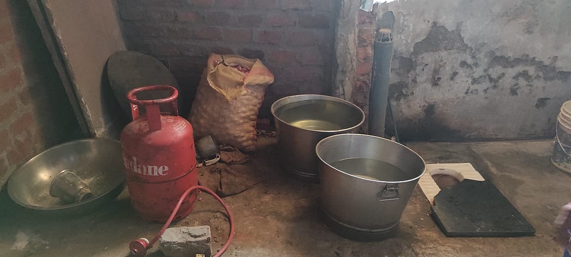 Water, vegetables kept near toilet | FP Pics