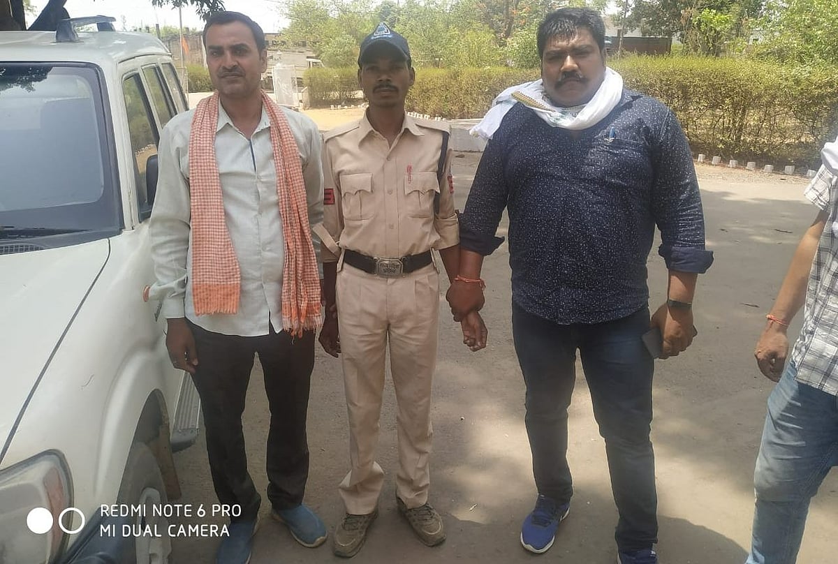 Singrauli: Lokayukta police nabs constable for taking bribe