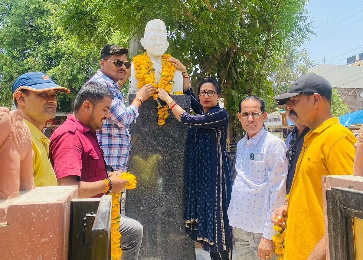 On Nehru’s death anniversary, Congress pays tribute to former PM