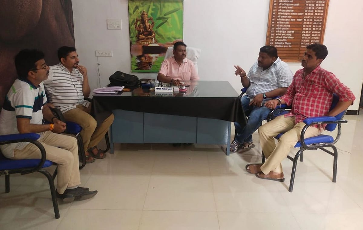 Sendhwa: CM Kanyadan Yojana; resentment over rejection of application forms