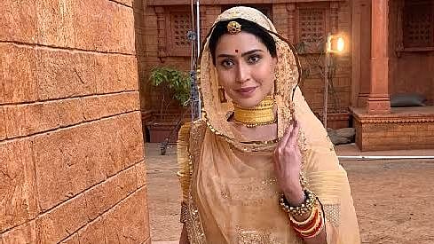 Prithviraj: Debutant Aishwarya Raj Bhakuni spills the beans on playing Manushi Chhillar's sister in the historical drama