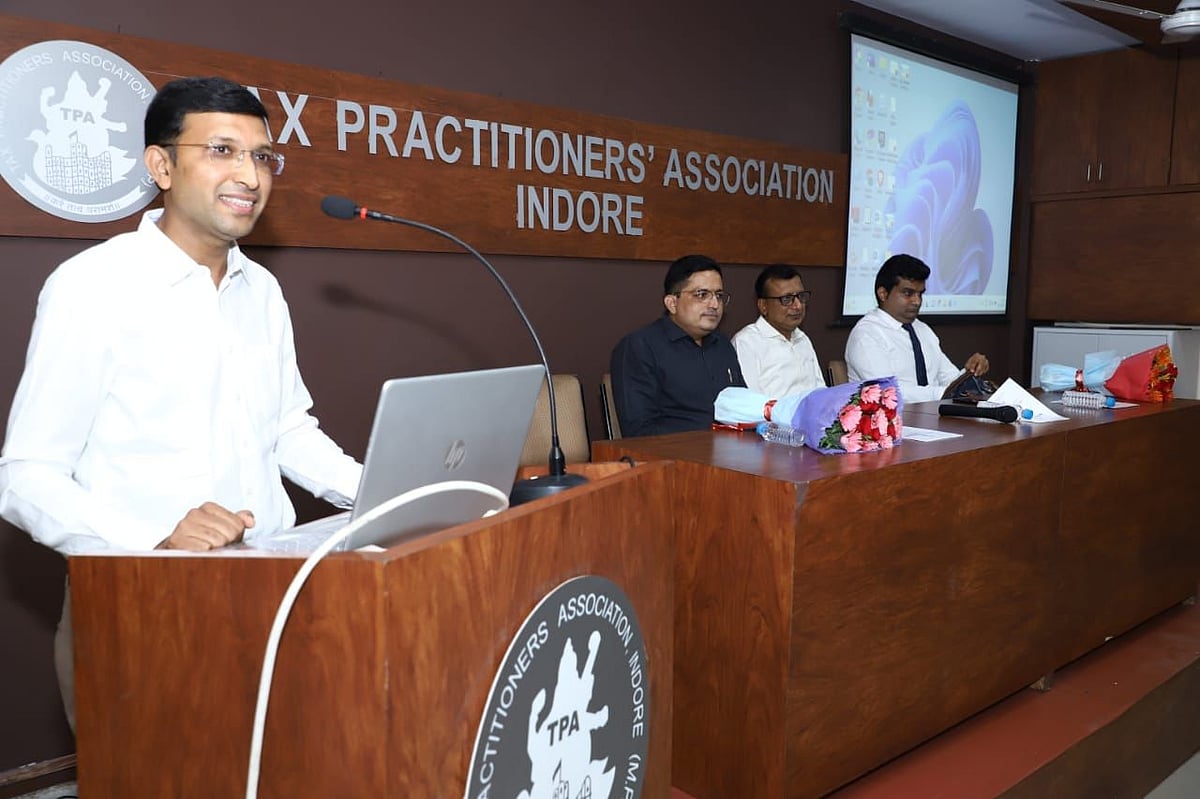 Indore: Now, taxpayers can file
ITR of last 2 years also