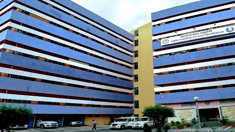Bhopal: Kuthiala once again under lens as EOW reopens case of Illegal appointments and financial anomalies at MCU