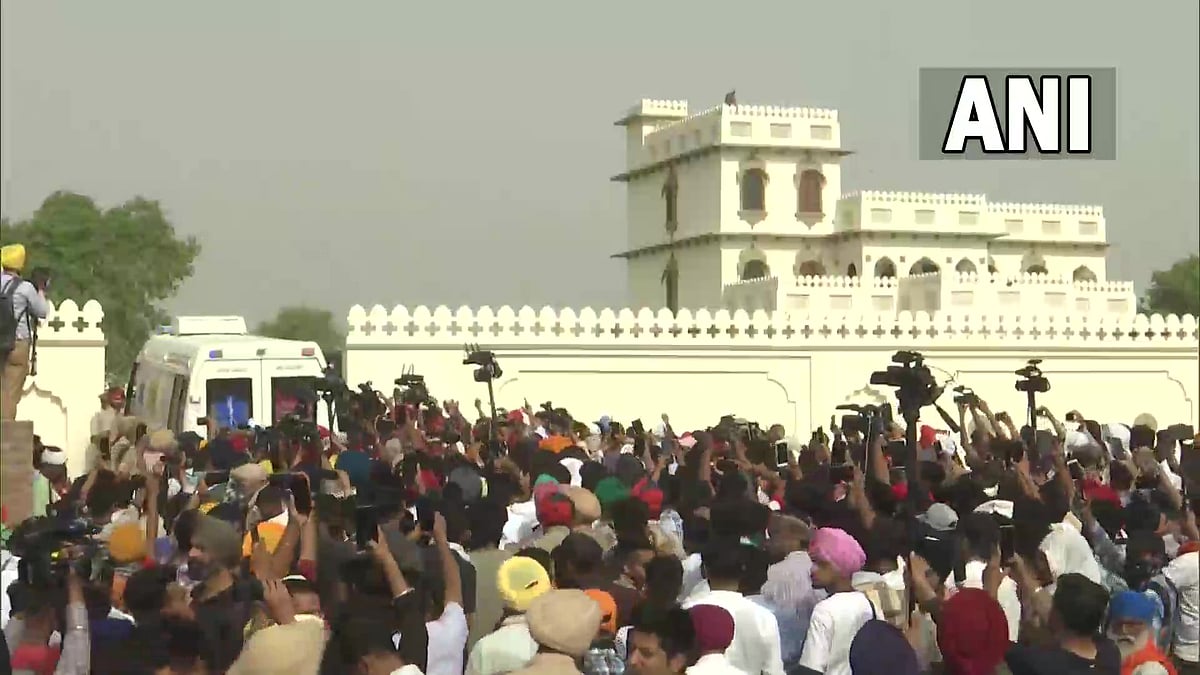 A huge crowd gathers outside the residence of Sidhu Moose Wala in Mansa; his body has been brought here from Mansa Civil Hospital | ANI