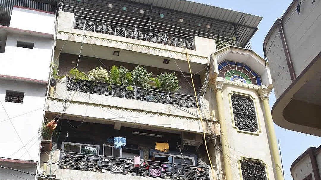 Ujjain: Fourth floor of bookie Pappu Rai's house demolished in Gola Mandi