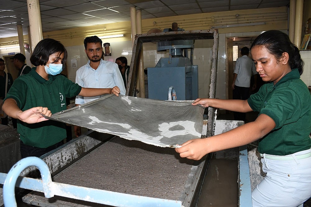 Bhopal: Regional Museum of Natural History (RMNH), Bhopal, organised a study tour of waste paper recycling unit of EPCO (Environmental Planning & Coordination Organisation) on Friday | 