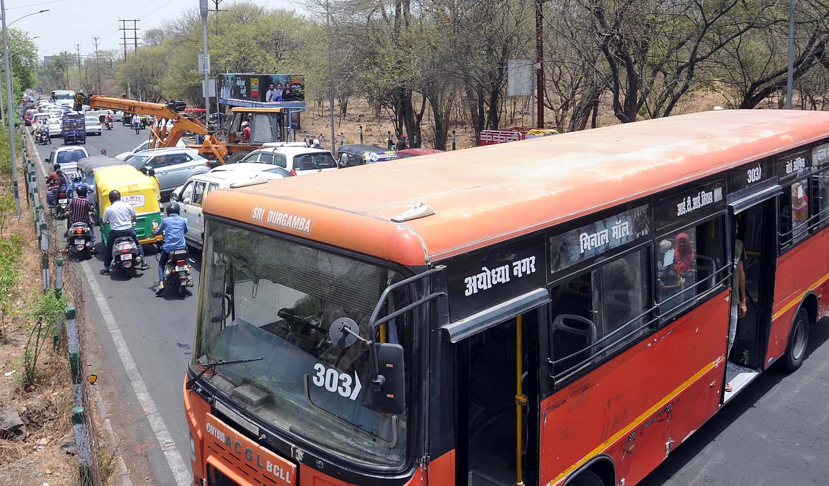 Traffic being diverted due to lawyers' protest in Bhopal on Tuesday