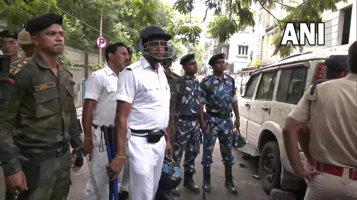 West Bengal: Police constable opens fire outside Bangladesh High Commission in Kolkata, kills self