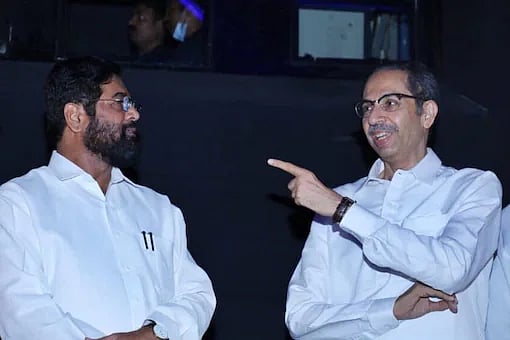 As Maharashtra Political crisis deepens, here's what media experts have to say | Photo: Twitter