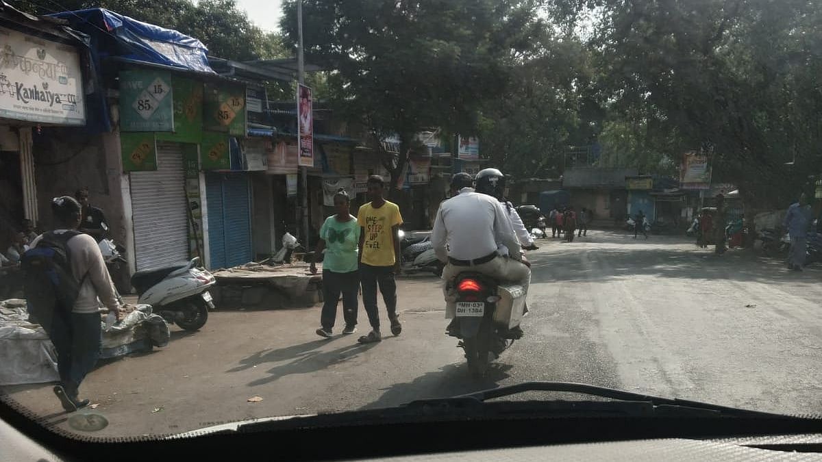 Helmet mandatory for pillion rider in Mumbai Traffic Cops' latest move