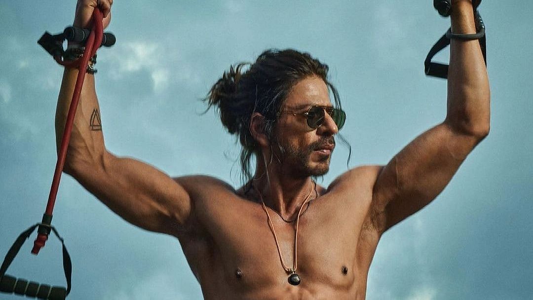 Did Shah Rukh Khan just hint at 'Pathaan' trailer release date?