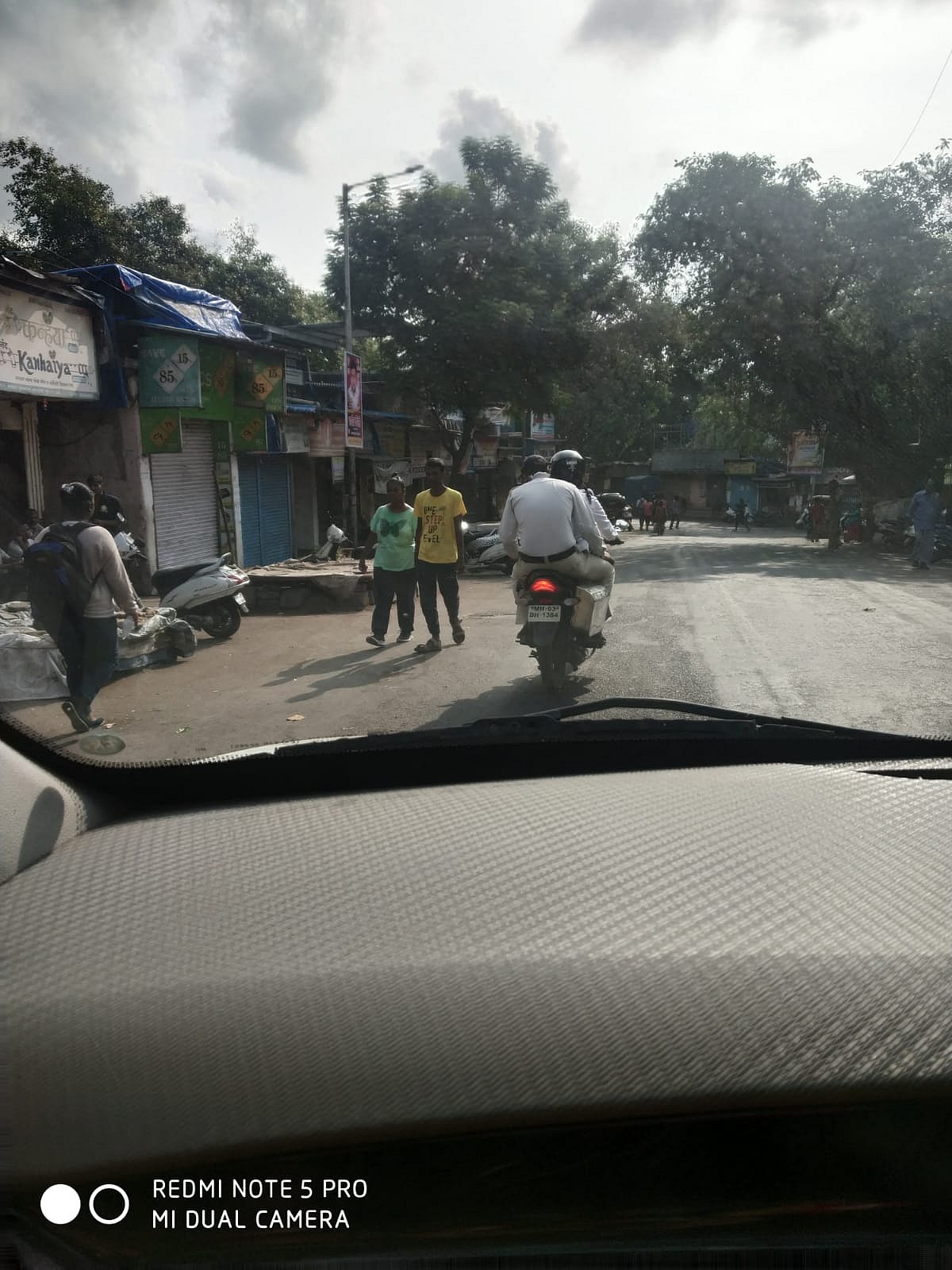 Helmet mandatory for pillion rider in Mumbai Traffic Cops' latest move