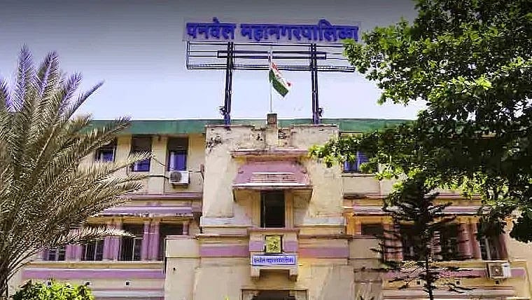 Panvel: NCP leaders discuss pre-monsoon works with PMC official