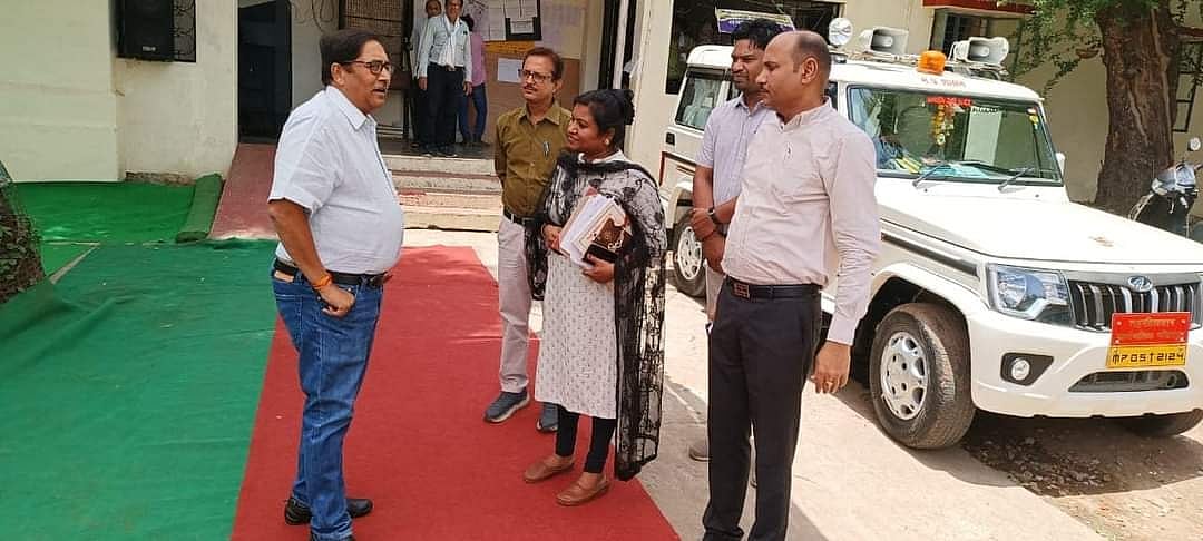 Narmadapuram: State Election Commission appointed observer inspects scrutiny of nomination papers
