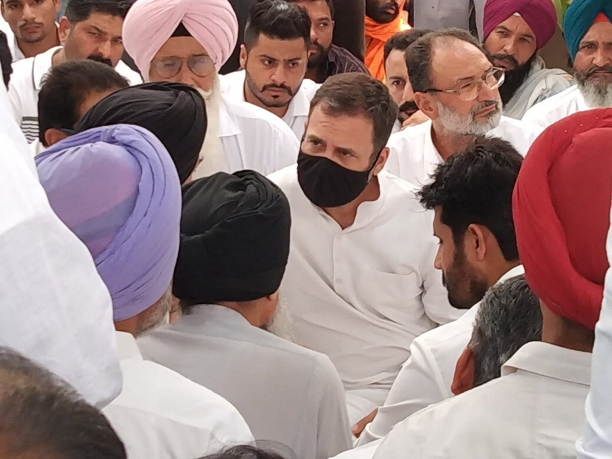 Congress leader Rahul Gandhi arrives at Sidhu Moose Wala's residence | ANI