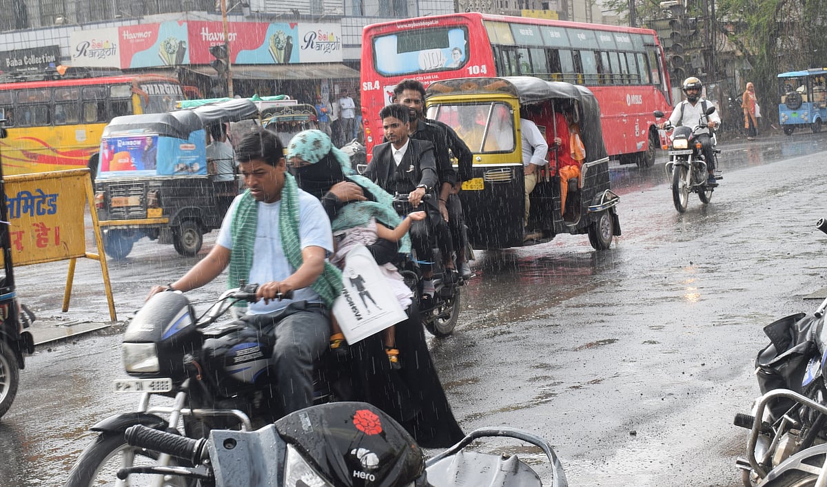 Bhopal: Rain brings mercury down by 9 degree Celsius in many parts of State