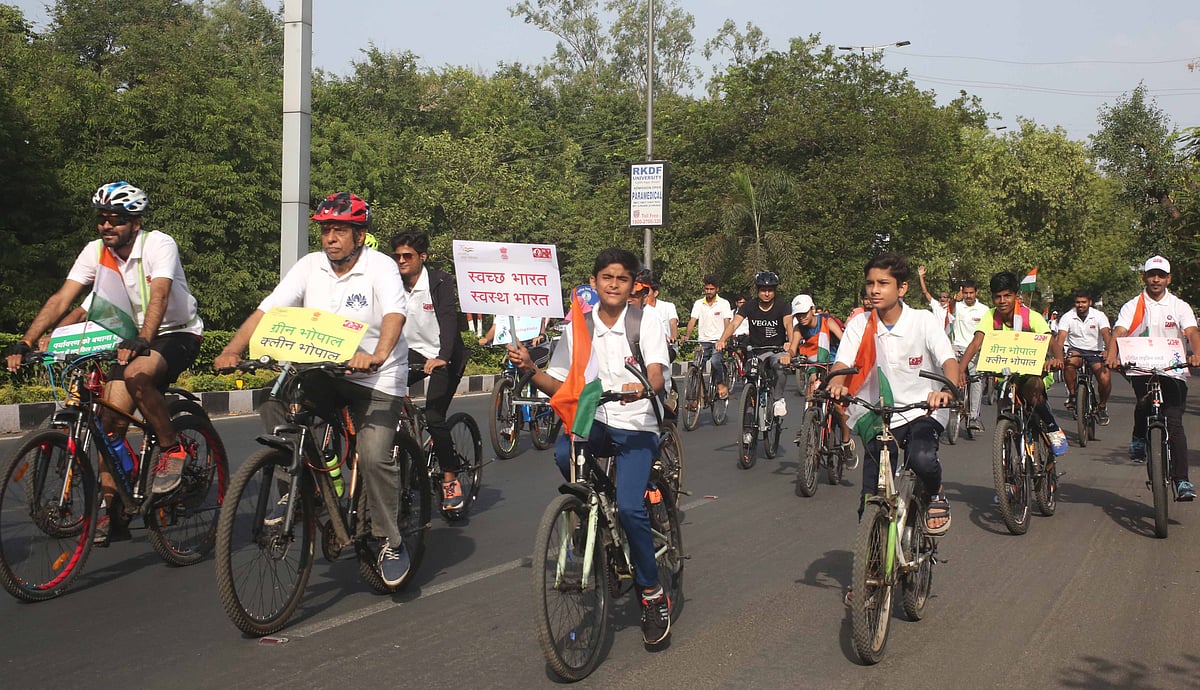 Bhopal: 150 cyclists pedal to spread word on Fit India, save environment