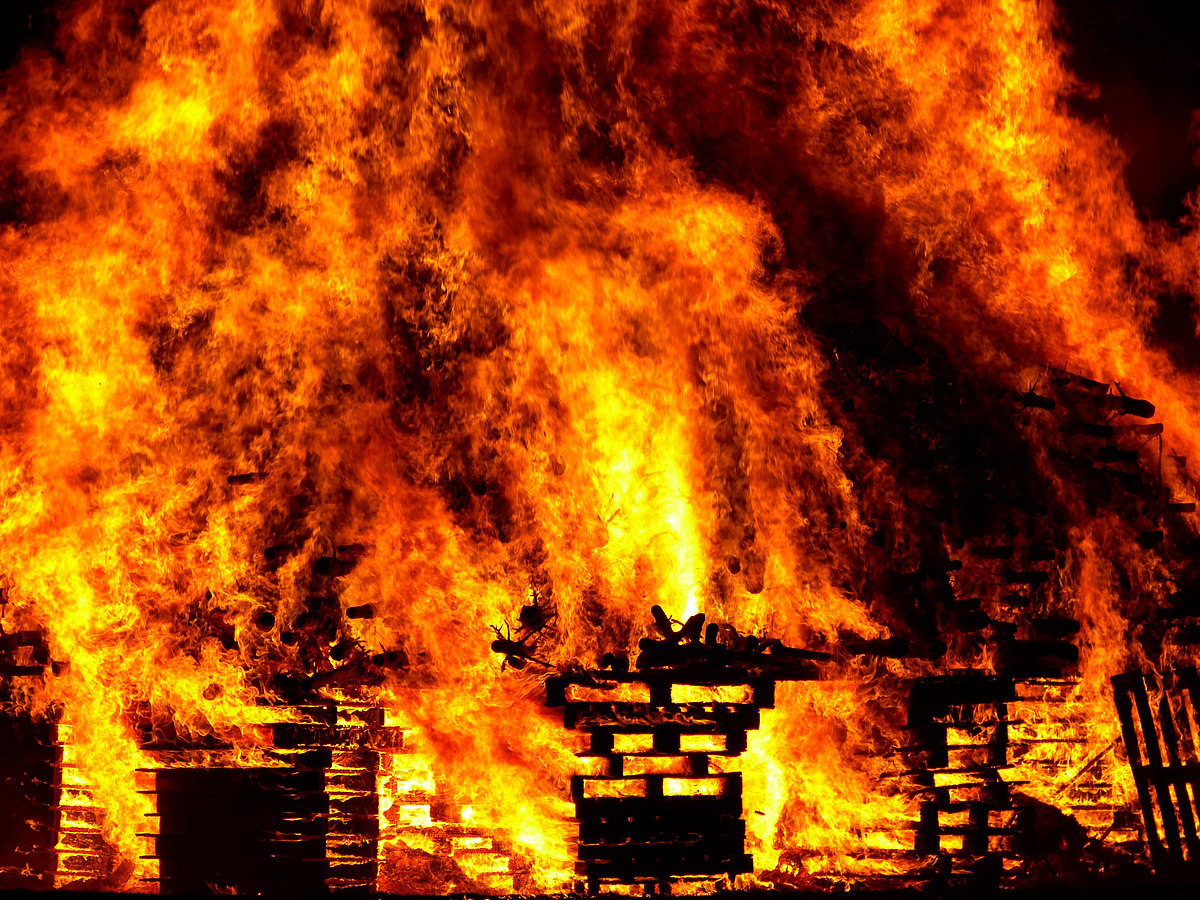 Chemical plant catches fire in Maharashtra's Palghar 