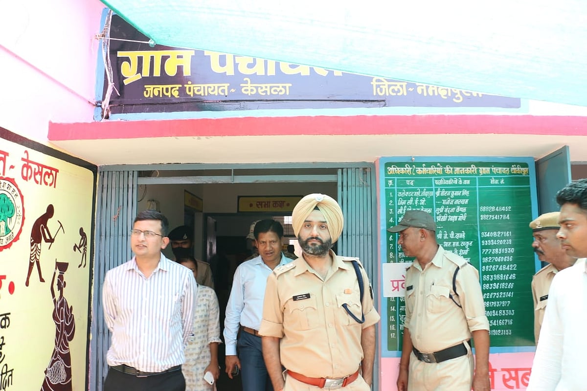 Narmadapuram: Huge turnout in first phase of Panchayat polls