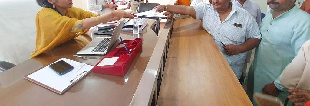 Khargone: Nomination of candidate rejected for incomplete info