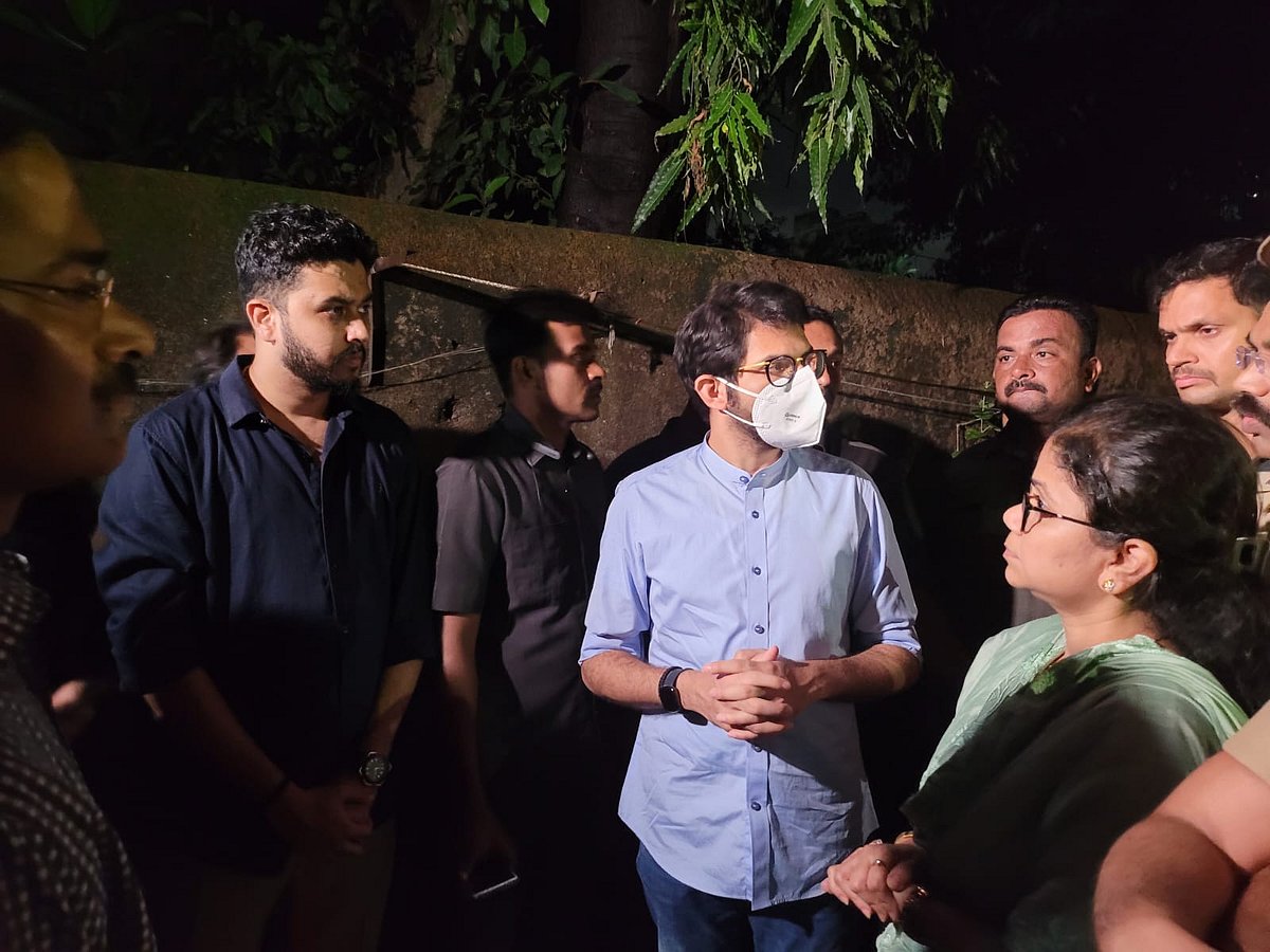 Collapsed building in Kurla was issued notice, still people continued to live there: Aaditya Thackeray | Twitter/@AUThackeray