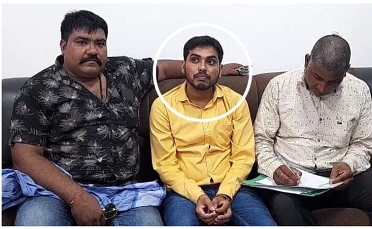 Satna: A day before retirement, govt teacher gets bribery seeker caught red-handed by Lokayukta police 