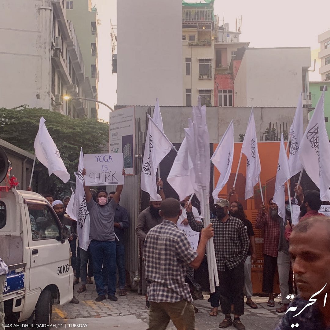 'Yoga is impermissible': Extremists in Maldives disrupt Yoga Day event