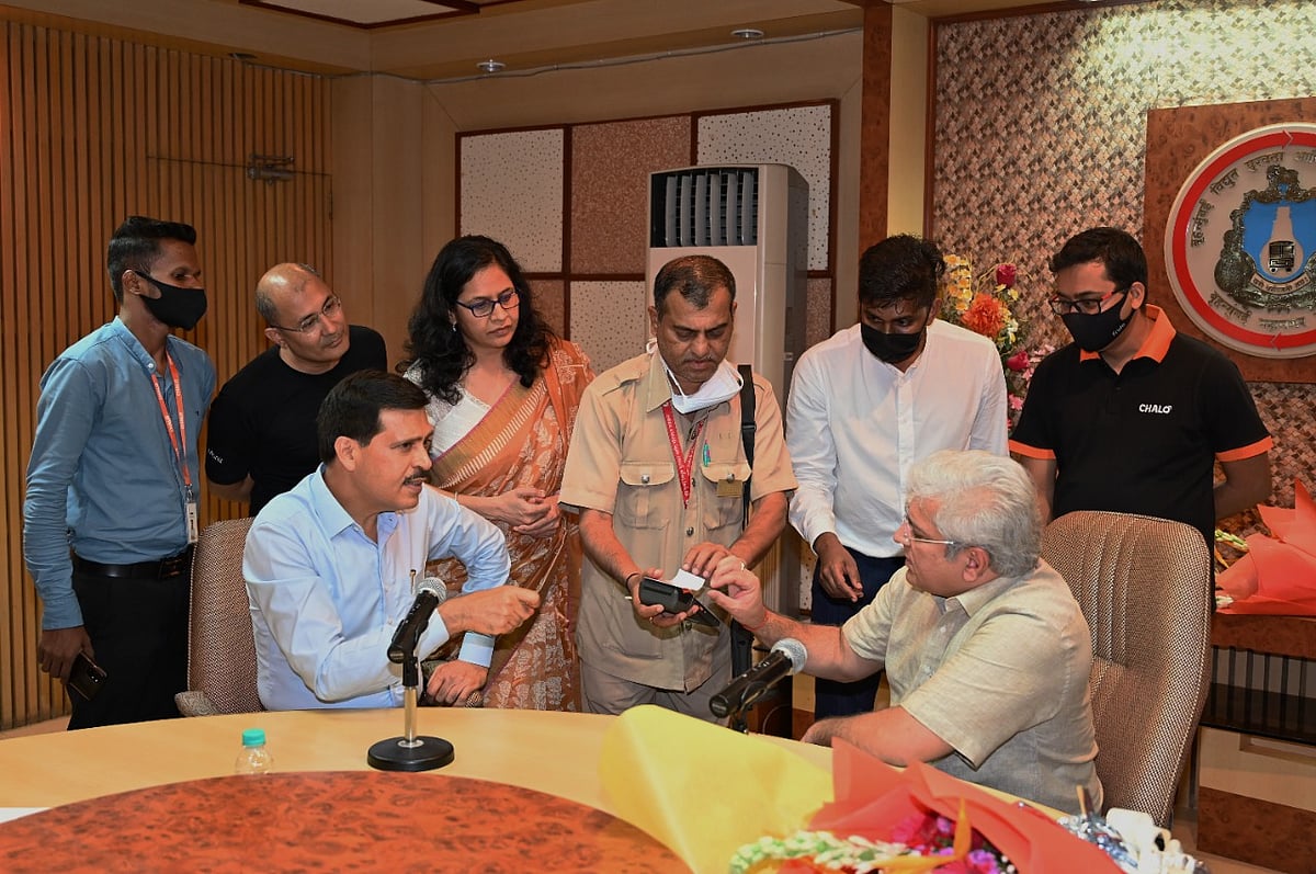 Delhi Transport Min praises Mumbai's BEST e-ticketing model; Wants to replicate the system in capital