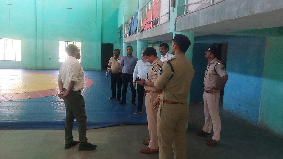 Sehore: Collector, SP inspects strong room in Budni