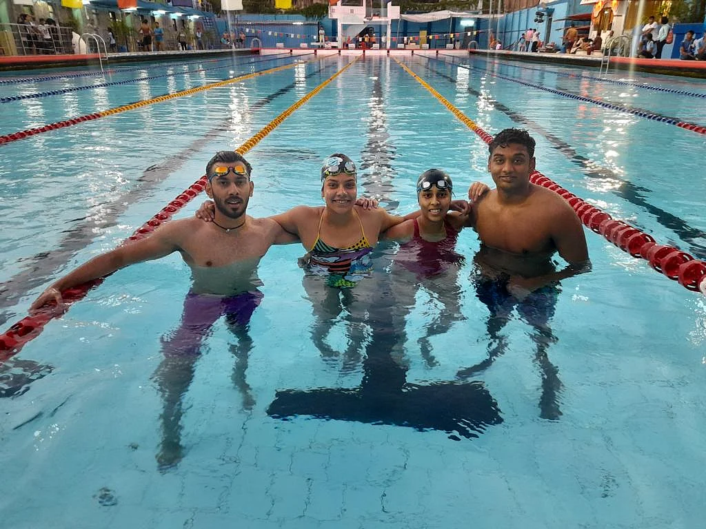 Bhopal team win gold in mixed relay. Members: Ninad Jain, Vidhi Jaiswal, Ishita Parihar, Aryan  S Ganesh | FP Pic