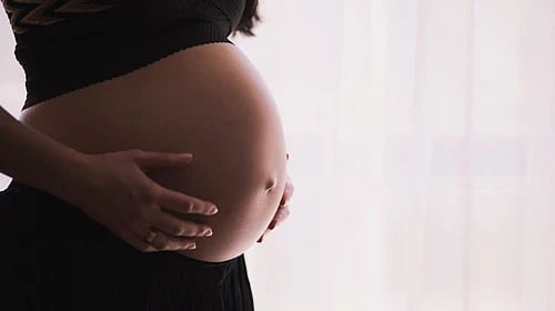 Couples opting for surrogacy to buy 3-year health insurance for surrogate mothers: Centre