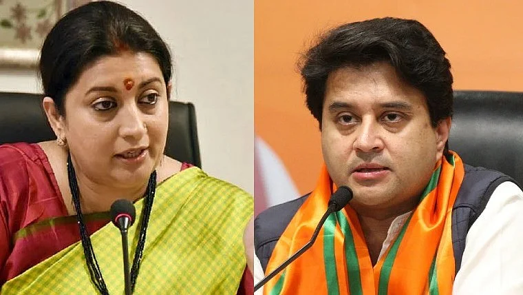 Smriti Irani, Jyotiraditya Scindia given additional portfolios after Mukhtar Abbas Naqvi, RCP Singh resign | 