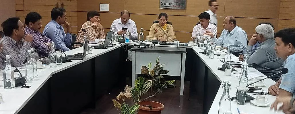 Municipal commissioner Pratibha Pal holds a joint meeting of the district administration and municipal officials at the Smart City office on Monday. | 