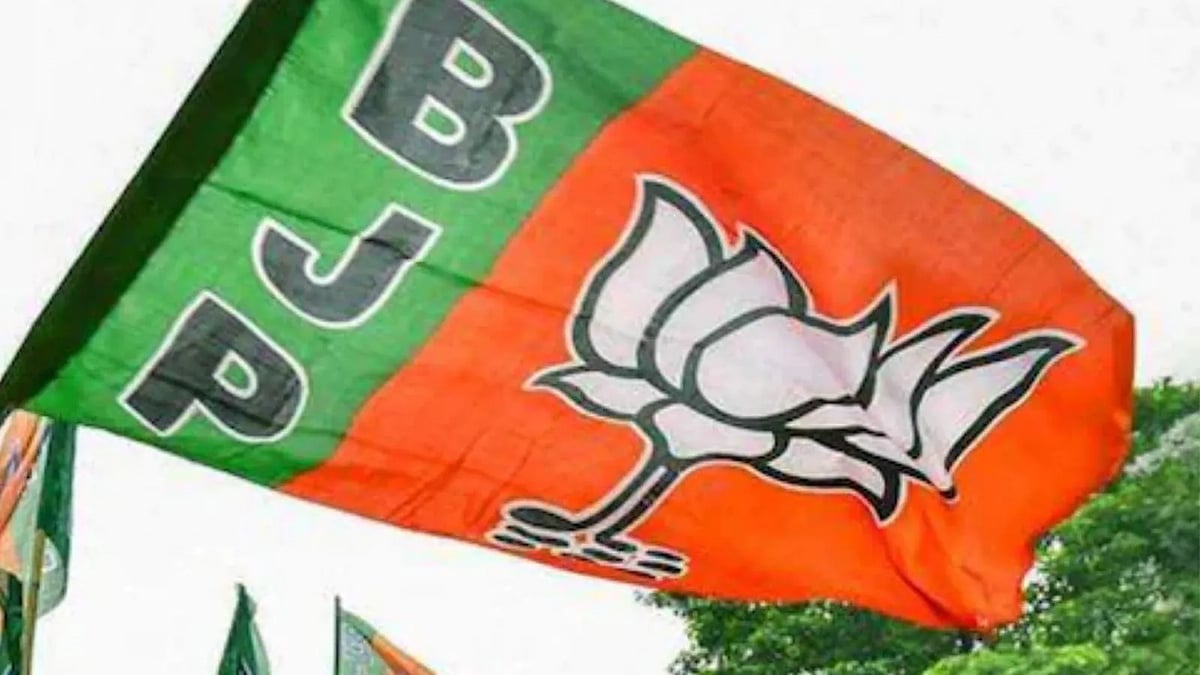 'TRS is having malicious intention': BJP cries foul over presence of Telangana intelligence official at meeting venue