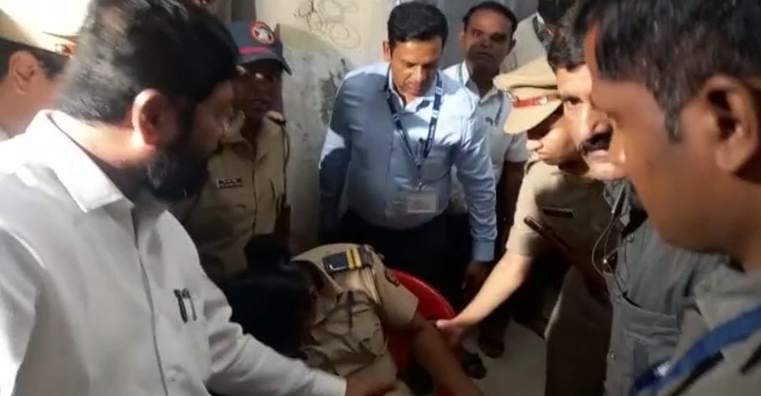 Thane: CM Eknath Shinde personally  checks on lady constable who fainted during review meeting at Collector office