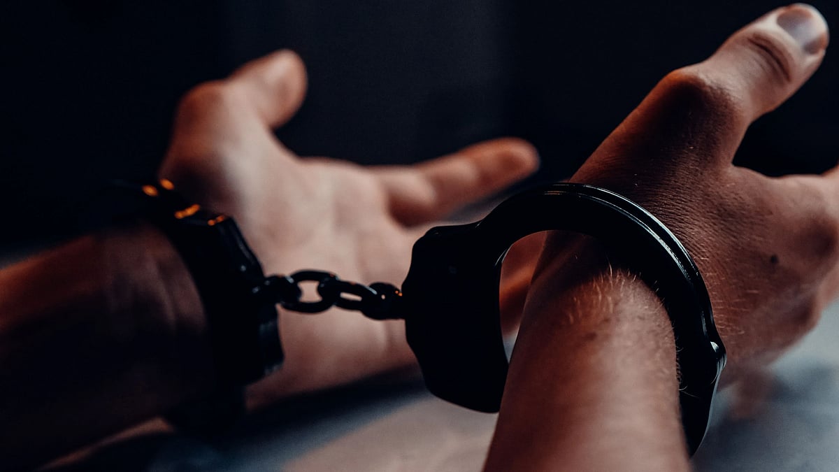 Indore: Man arrested for duping people of lakhs on pretext of providing loans