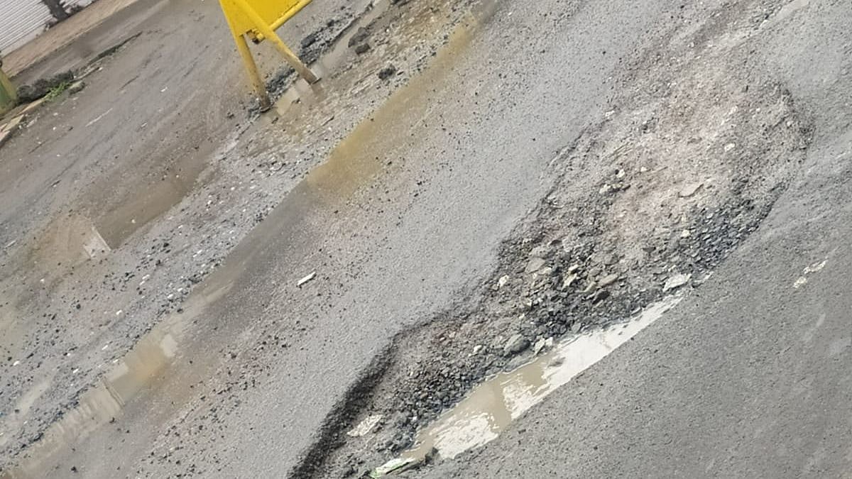 Mhow: Potholes make driving dangerous on city roads