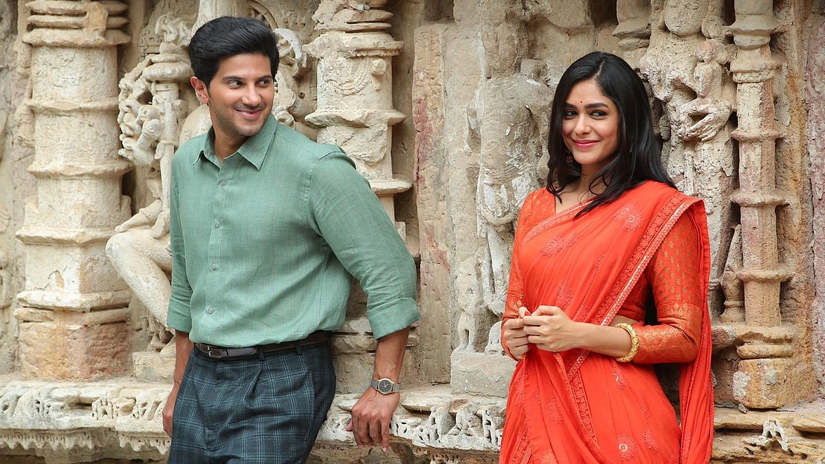 Sita Ramam Mrunal Thakur looks stunning opposite Dulquer Salmaan in