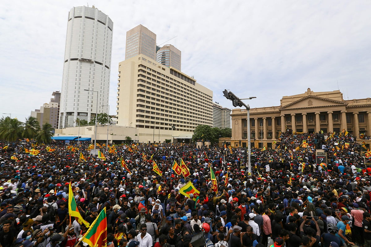 Sri Lanka Under Seige: Protesters storm President Gotabaya Rajapaksa's home, PM Ranil Wickremesinghe's house set on fire