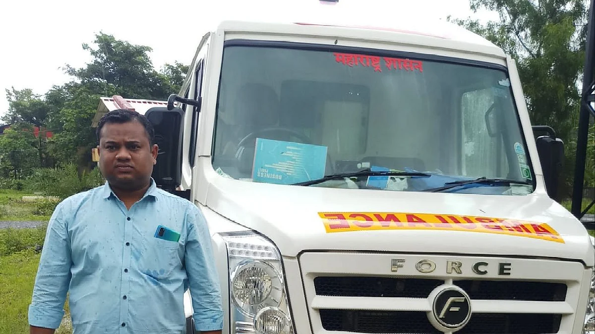 Palghar man drives ambulance on flooded road to rescue pregnant woman